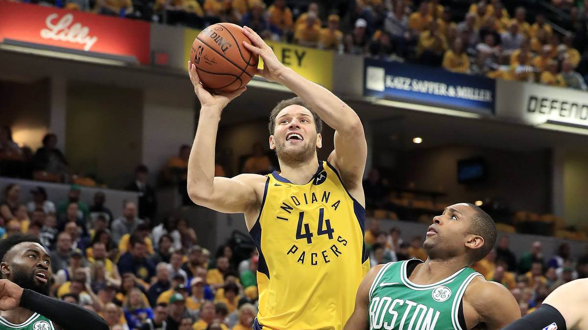 BOJAN BOGDANOVIC (Indiana Pacers): In Abwesenheit des verletzten Victor Oladipo hat sich Bogdanovic zu einem der Top-Guards in der Liga gemausert. Nun läuft sein Vertrag aus und die Kombination aus Shooting und Ballhandling ist in der Liga gefragt. Die Pacers müssen sich finanziell gewaltig strecken, um ihren Guard zu halten