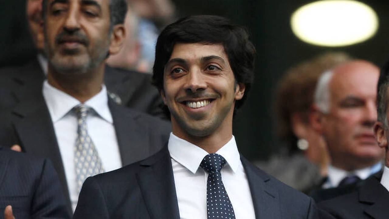 Scheich Mansour ersteigert FA-Cup Trophäe für 833.000 Euro