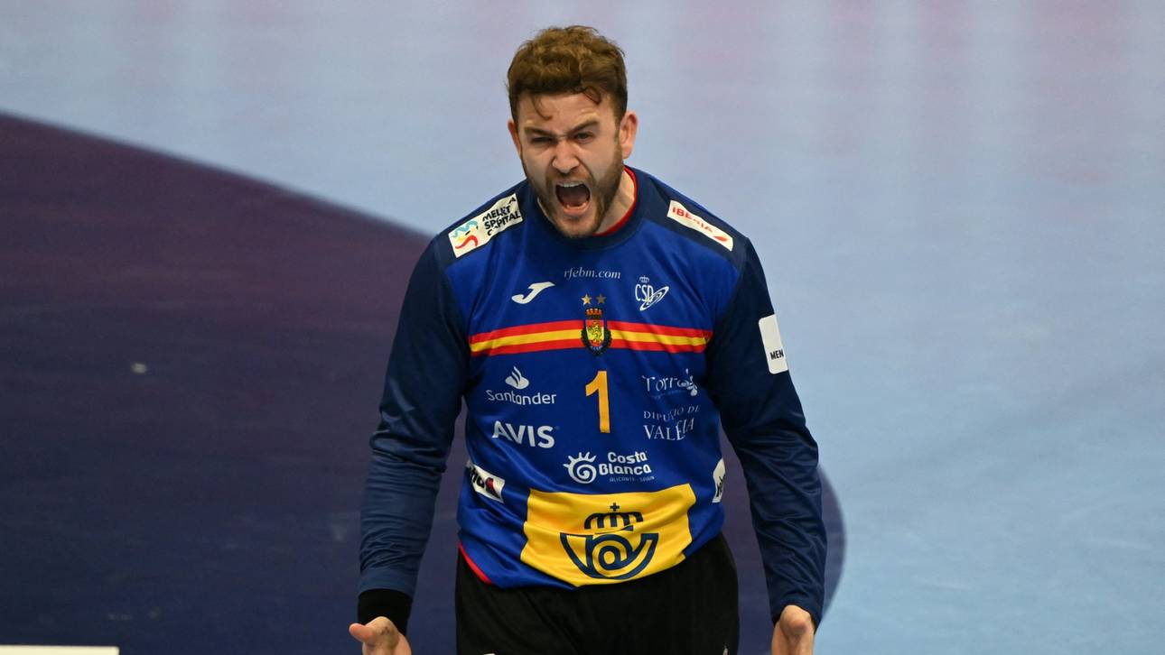 Kiel in Kontakt mit Barca-Keeper