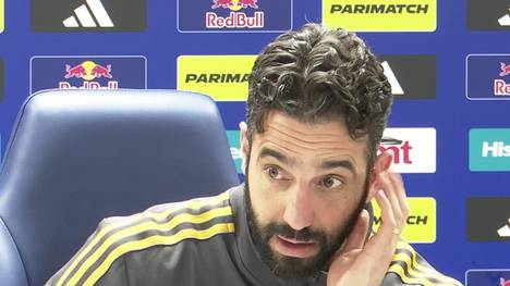 Man-United-Trainer Ruben Amorim reagierte heftig auf Fragen zu seiner Rolle und machte deutlich, dass er mehr als nur Trainer der Red Devils ist und im Amt bleibt.