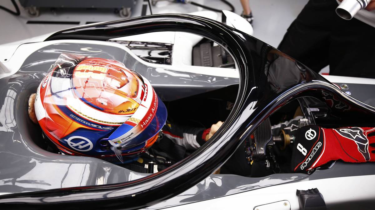 Halo soll den Kopf des Fahrers vor umherfliegenden Teilen schützen - wie beispielsweise abgerissenen Reifen. Diesen Schutz sehen aber nur wenige als notwendig an