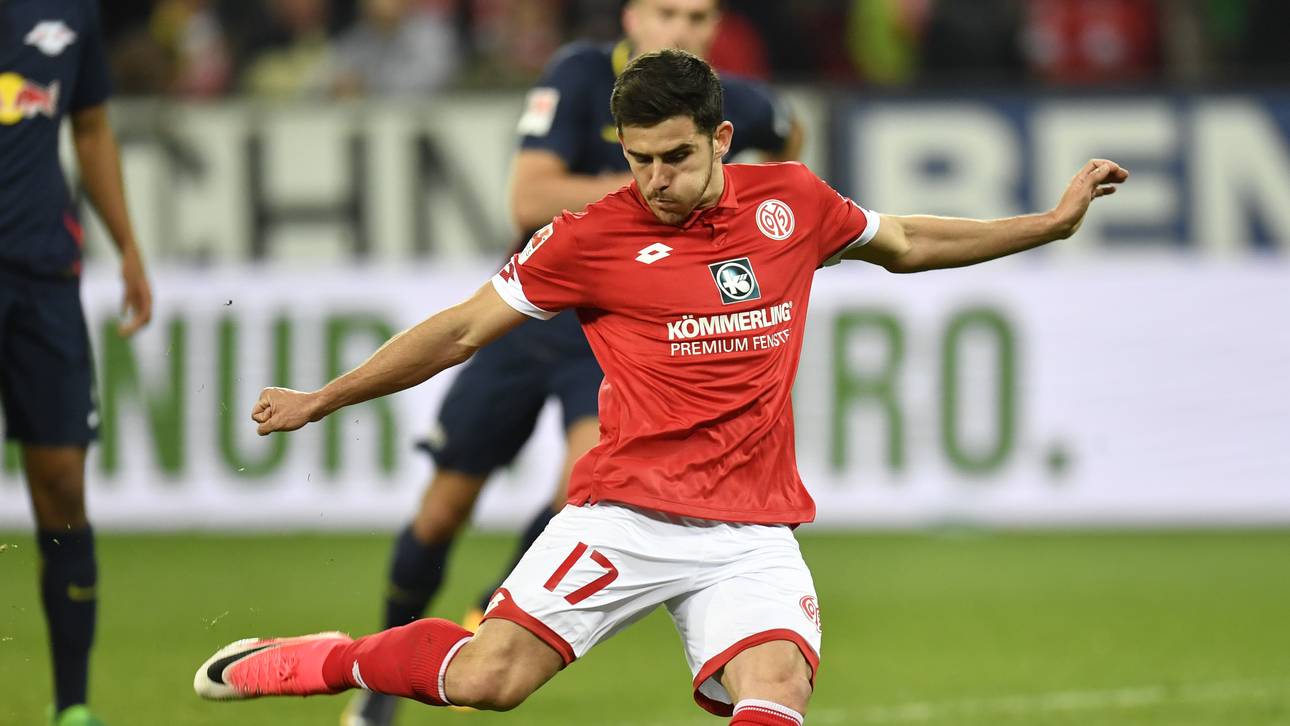 Mainz stellt Jairo vorerst frei