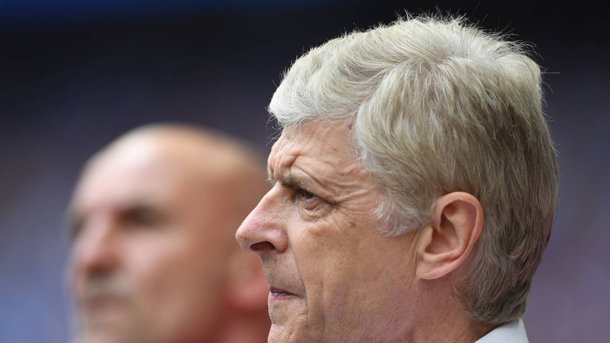 Gunners-Coach Arsene Wenger schlägt daraufhin ein Wiederholungsspiel vor, die FA und Sheffield stimmen zu. Zehn Tage später gewinnt Arsenal erneut 2:1 - und braucht kein schlechtes Gewissen mehr zu haben