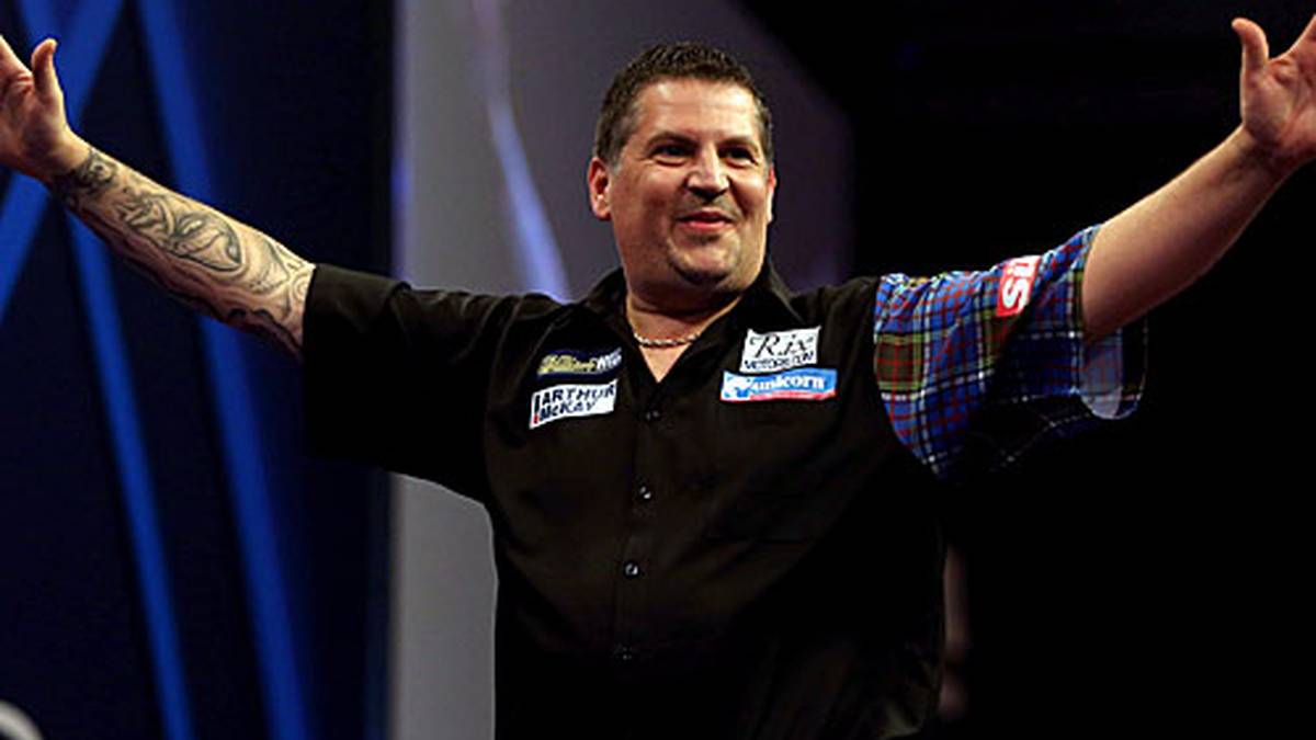 Dann tatsächlich der entscheidende Moment: Gary Anderson spielt einen grandiosen letzten Satz und krönt sich zum ersten Mal zum Weltmeister