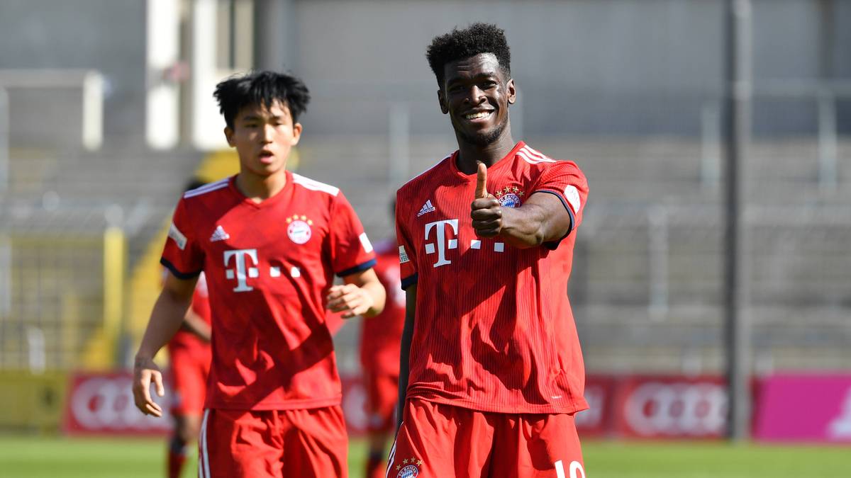 KWASI OYERE WRIEDT: Der gebürtige Hamburger ist der Topstürmer der "kleinen Bayern". In den 15 Saisonspielen traf er neun Mal