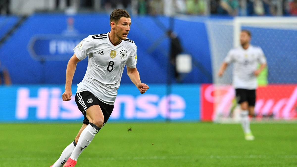 MITTELFELD - LEON GORETZKA (FC Schalke 04)