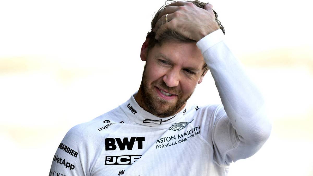 Am Saisonende 2021 landet Vettel mit 43 Punkten trotzdem nur auf dem zwölften Rang der Fahrerwertung - vor Teamkollege Stroll. Mit 132 Überholmanövern gewann er den Crypto.com Overtake Award 2021. Wohl nur ein schwacher Trost für eine enttäuschende Saison