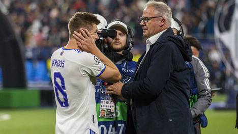 Toni Kroos (l.) brach das Interview mit ZDF-Reporter Nils Kaben ab