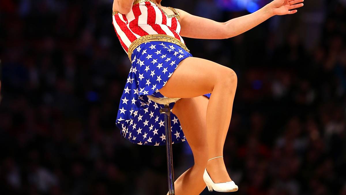 Auch in den Auszeiten gibt es spektakuläre Action