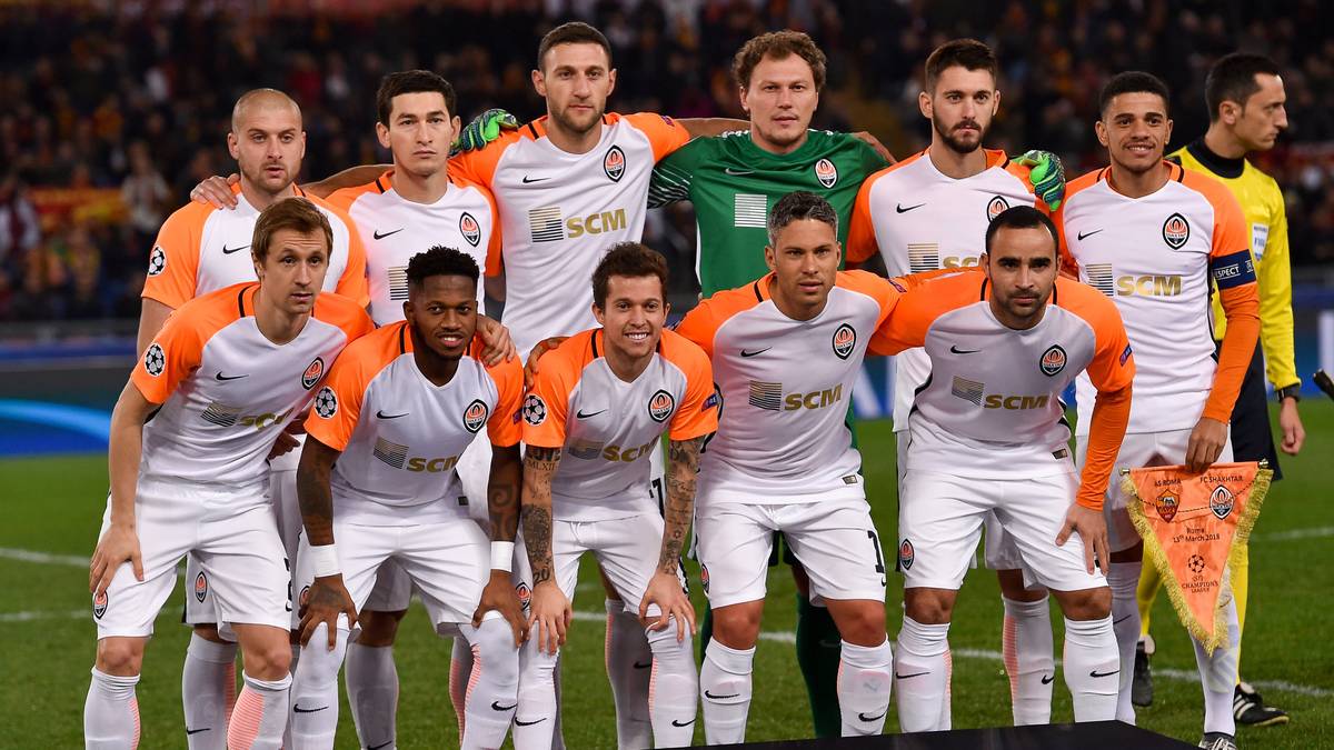 PLATZ 18 - SHAKHTAR DONETSK: Dank neun Siegen und nur einer Niederlage beträgt der Vorsprung in der heimischen Liga auf den Tabellenzweiten vier Punkte. Nun wollen die Ukrainer auch Überraschungssieger Lyon ärgern