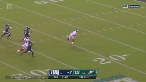 Daniel Jones sorgt gegen Philadelphia für die Szene des Spiels. Der Giants-Quarterback ist völlig allein auf dem Weg in die Endzone, als er die Bodenhaftung verliert.