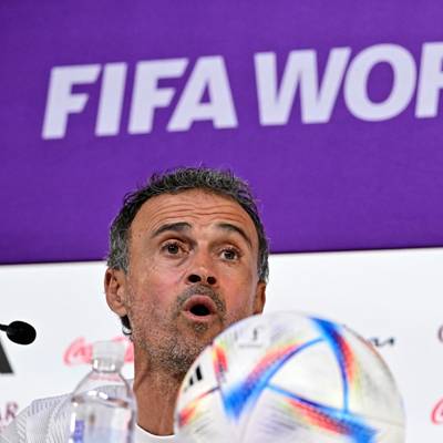 Spaniens Nationaltrainer Luis Enrique baut bei der Fußball-WM in Katar auch auf eine intensive Vorbereitung auf mögliche Elfmeterschießen.