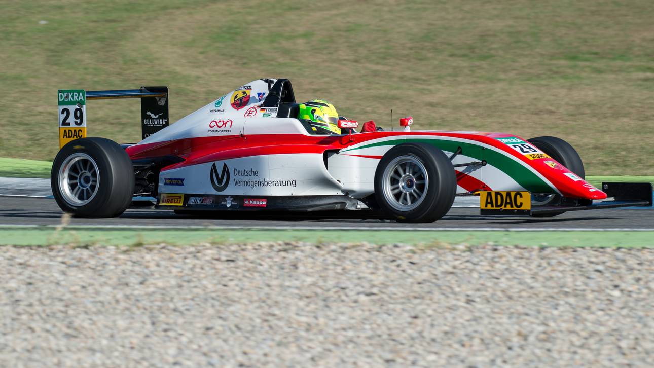 Doppelsieg und Crash von Schumacher