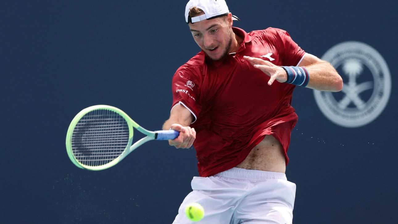 Struff feiert wichtigen Comeback-Sieg