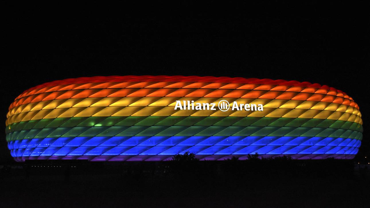 Allianz Arena leuchtet Samstag bunt