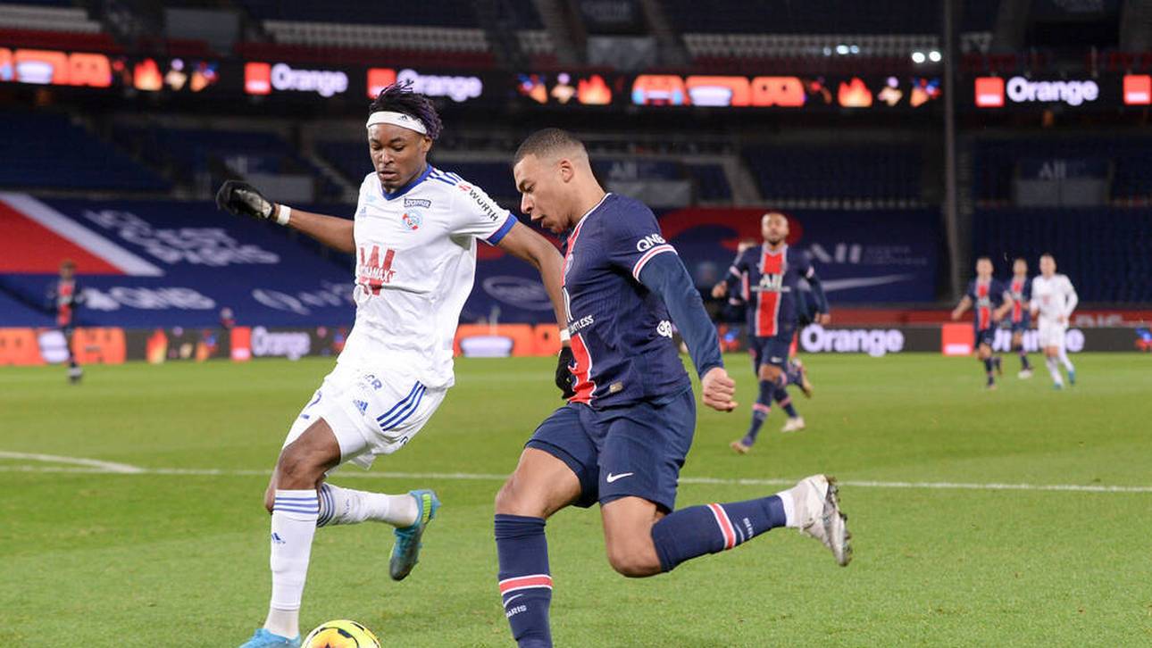 Mohamed Simakan spielte bisher bei Straßburg gegen Kylian Mbappé & Co.