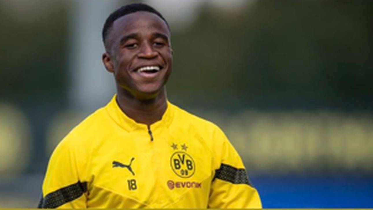 Youssoufa Moukoko meldete sich bei Instagram