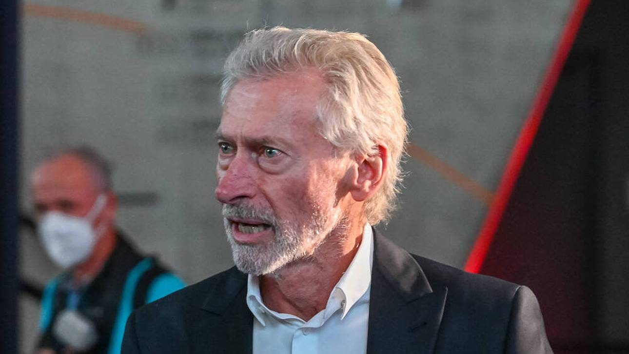 Breitner ledert gegen Lewy