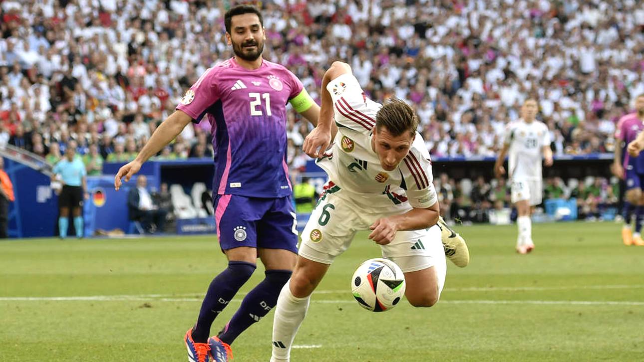 Willi Orban geht zu Boden, bekommt aber keinen Pfiff