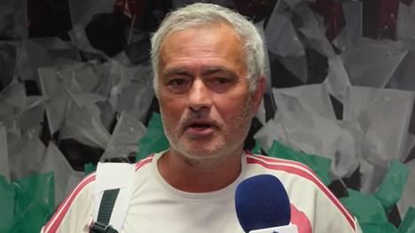 José Mourinho zeigt sich begeistert über die Vertragsverlängerung von Vinícius Jr. bis 2032. Zudem erwartet der Real-Trainer beim Spiel gegen Schalke noch eine Leistungssteigerung von dem Star-Spieler. 