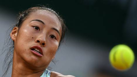 Zheng Qinwen verlor umkämpftes Match gegen Iga Swiatek