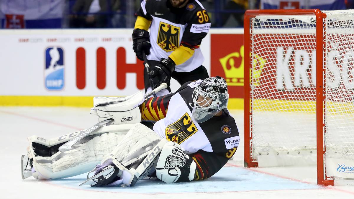 Auch Niklas Treutle kam schon zum Einsatz, hatte aber das Pech, beim 1:8 gegen Kanada im Tor zu stehen. Nichtsdestotrotz: Alle drei zusammen erreichen 92,34 Prozente abgewehrte Schüsse. Damit rangiert Deutschland auf Platz vier aller Teams