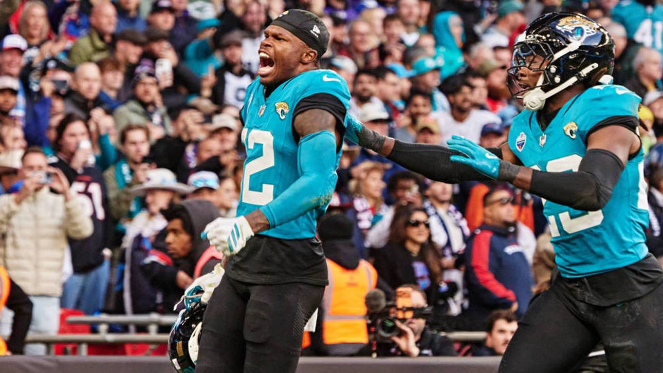 Travis Hunter records rare two-way feat for Jaguars