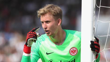 UEFA Europa League: Eintracht Frankfurt ohne Frederik Rönnow gegen Tallinn , Frankfurts Keeper Frederik Rönnow fällt für die Europa-League-Quali aus