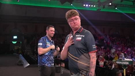 Luke Humphries schlägt Ted Evetts in seiner Auftaktpartie der Darts-WM und zieht in die zweite Runde ein. Schon vor den Matchdarts prognostiziert SPORT1-Kommentator Robert Marijanovic den Ausgang.