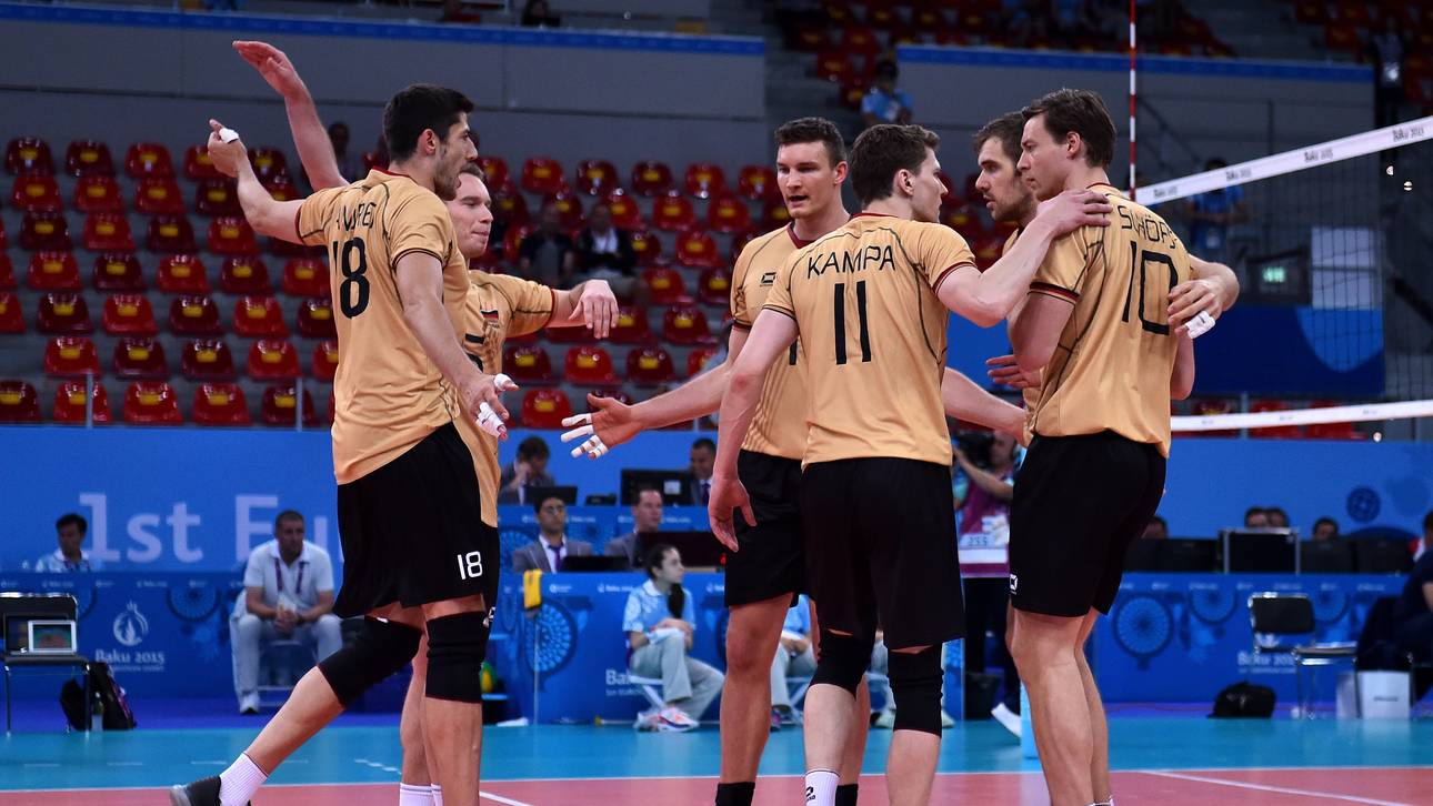 Volleyballer übernehmen Tabellenführung