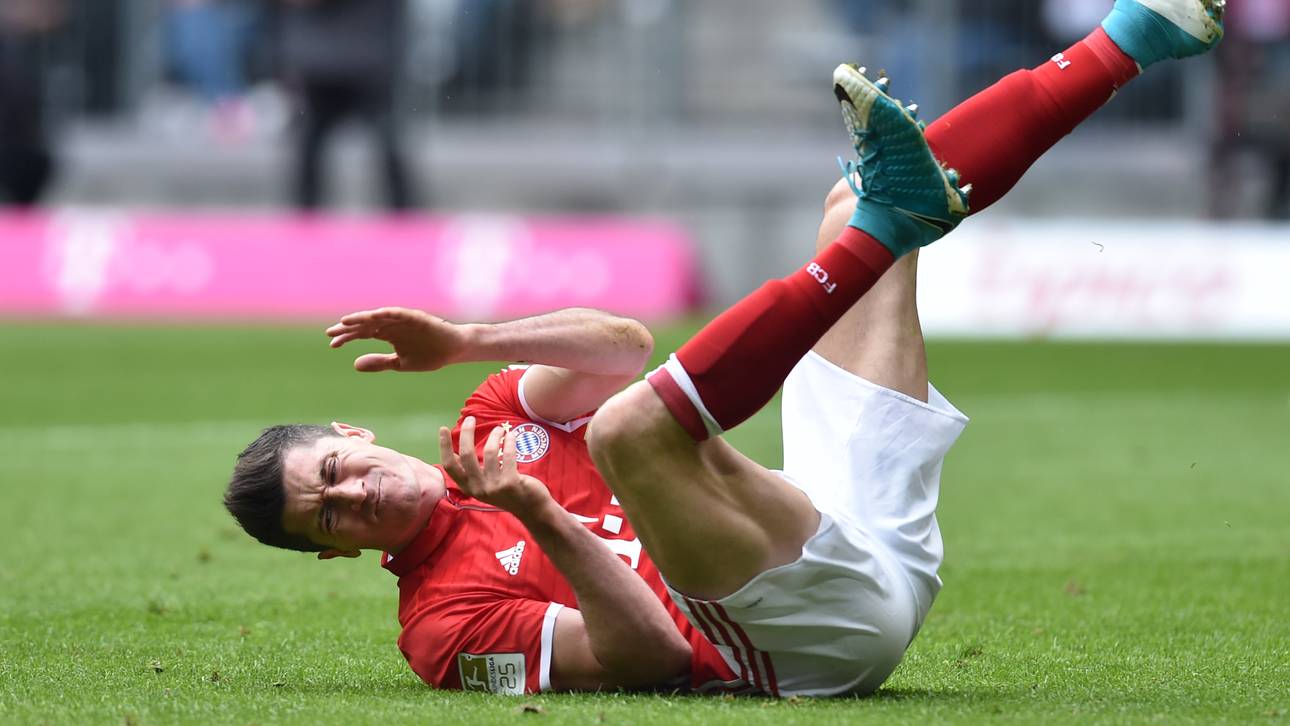 Wahrheit über Lewys Schulter