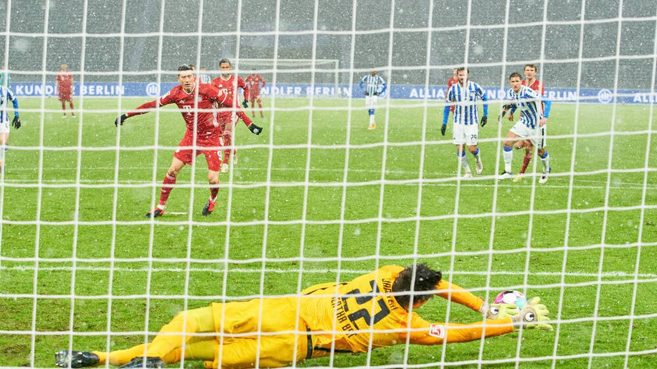 Seltener Fehlschuss von Lewandowski