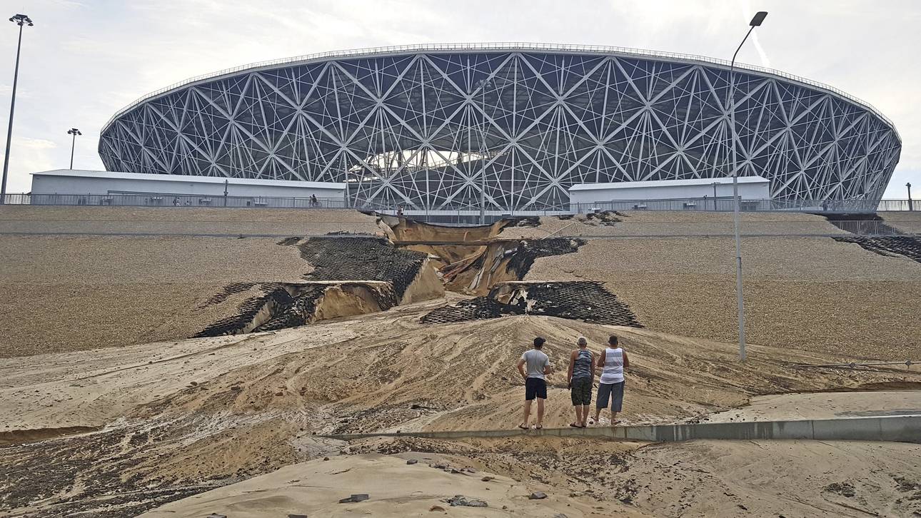 WM-Arena stark beschädigt