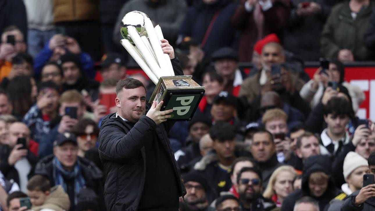 Littler im Old Trafford gefeiert