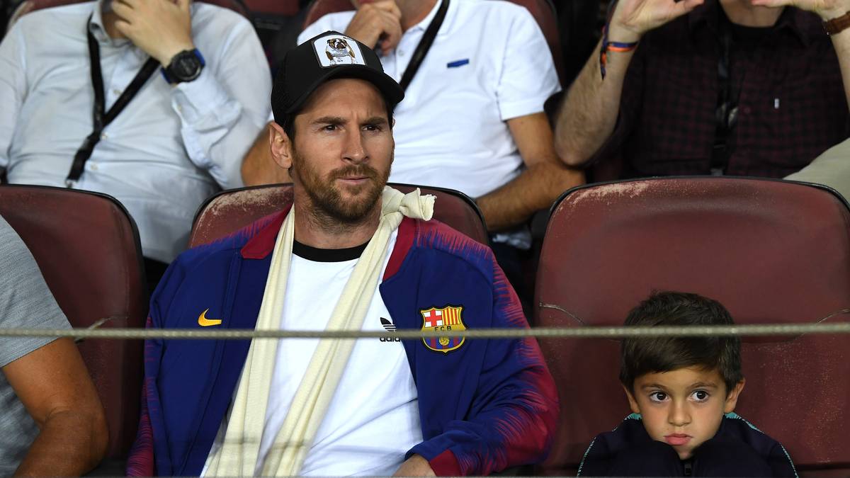 Nach dem Wechsel von CR7 zu Juventus Turin im Sommer und angesichts der Verletzung des argentinischen Barca-Stars (Armbruch) muss der Clasico am Sonntag (ab 16.15 im LIVETICKER u. auf DAZN) nun allerdings ohne beide auskommen