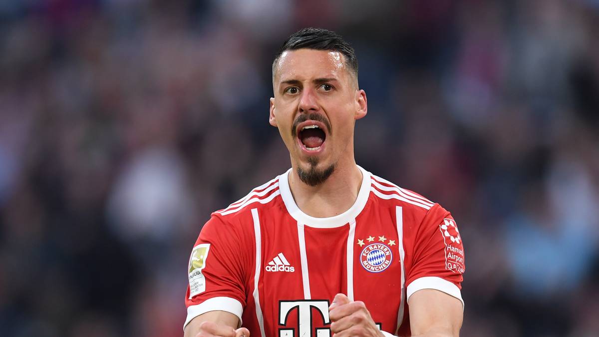 und sollte dem Polen mehr Pausen ermöglichen - was noch unter Jupp Heynckes gelang. Bei dessen Nachfolger Niko Kovac kam Wagner jedoch mehr richtig zum Zug und verabschiedete sich nach 12 Monaten Richtung China