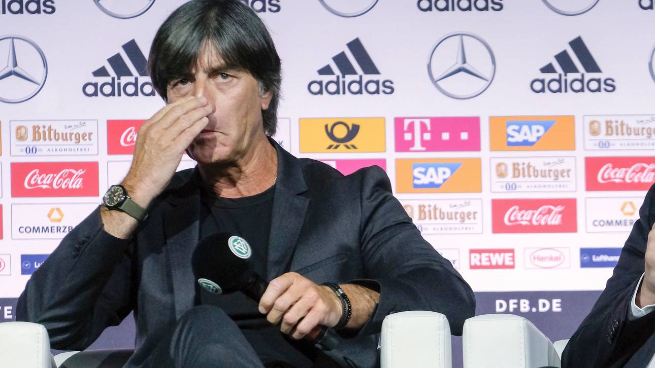 Löw mit kurioser Frage verwirrt