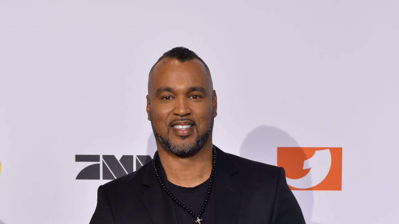 HSV: Football-Coach Esume bleibt