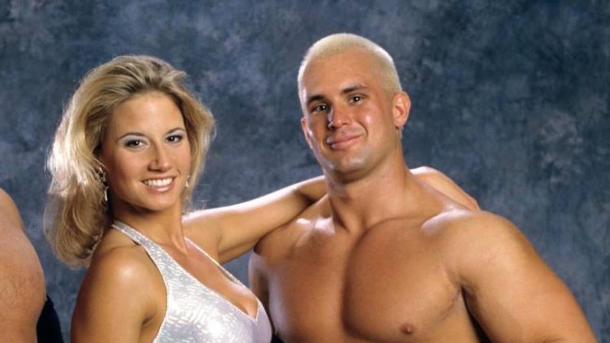 Chris Candido (r.) bildete mit Freundin Sunny die Body Donnas bei WWE
