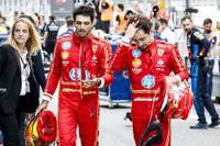 Beim Großen Preis von Spanien geraten die beiden Ferraris auf der Strecke aneinander und berühren sich. Nach dem Rennen kommt es zum Disput zwischen den Piloten Charles Leclerc und Carlos Sainz. 