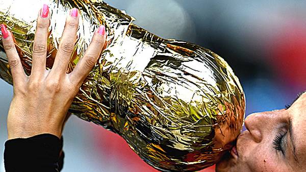 Es geht wieder los - und das als Weltmeister! 52 Tage nach dem Rausch von Rio wagt sich Fußball-Deutschland wieder auf den Rasen - ausgerechnet gegen Finalgegner Argentinien