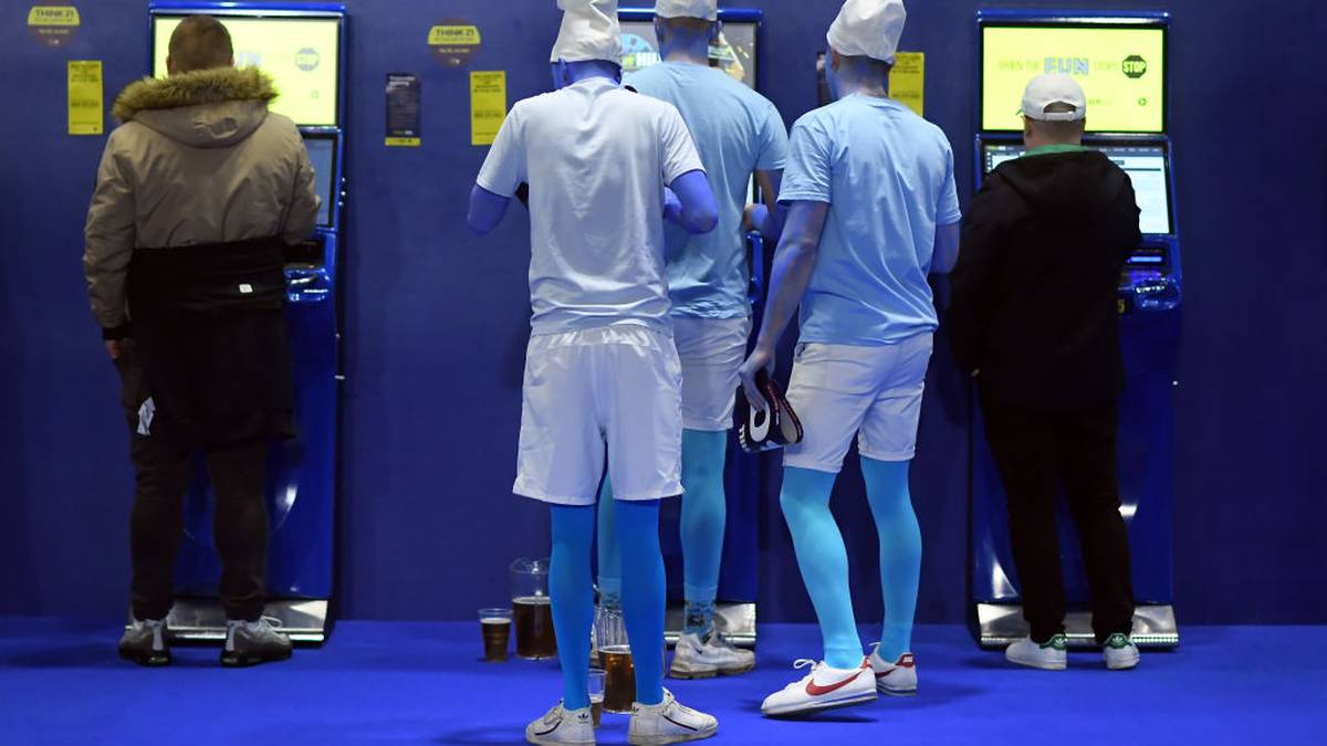 Von Schlumpfhausen bis in den Ally Pally. Auch die Schlümpfe lassen sich einen Ausflug nach London nicht nehmen