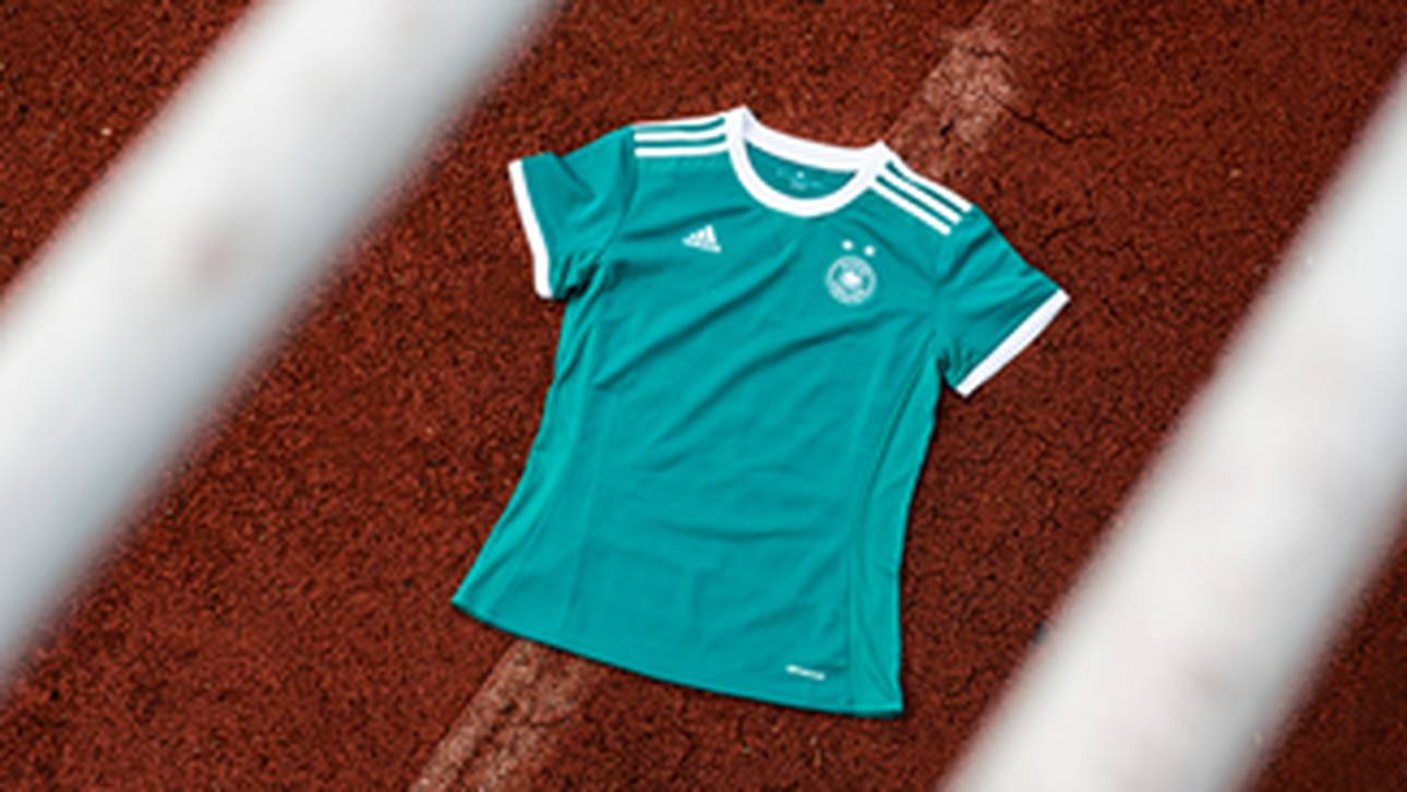 DFB-Frauen zeigen neues Trikot