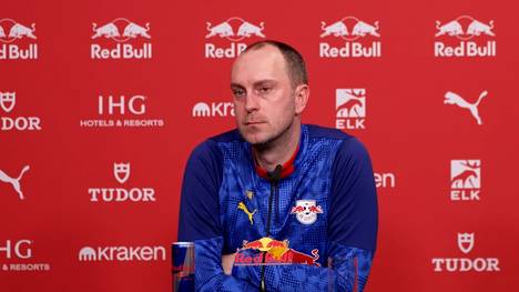 Die jüngste Verletzungsmisere beim FC Bayern sorgt für einen Engpass bei den Außenverteidigern. Bringt das die große Chance für RB Leipzig? Trainer Ole Werner bleibt vorsichtig.