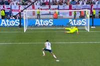 Trent Alexander-Arnold bleibt beim entscheidenden Elfmeter eiskalt und schickt England ins Halbfinale der UEFA EURO 2024. 