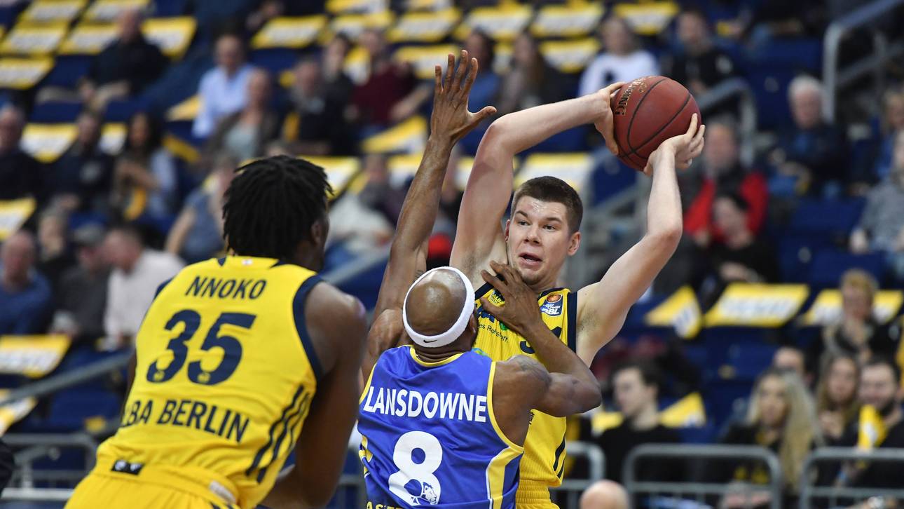 ALBA hält Kontakt zu Platz zwei