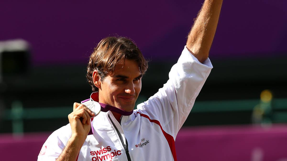 Bei den ebenfalls in Wimbledon ausgetragenen Olympischen Spielen gewinnt er Silber