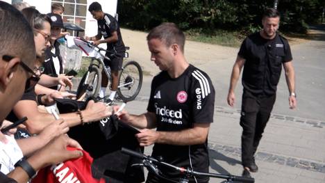 Wird Mario Götze seinen Vertrag bei der Eintracht verlängern? SGE-Boss Markus Krösche kündigt erste Gespräche an. 