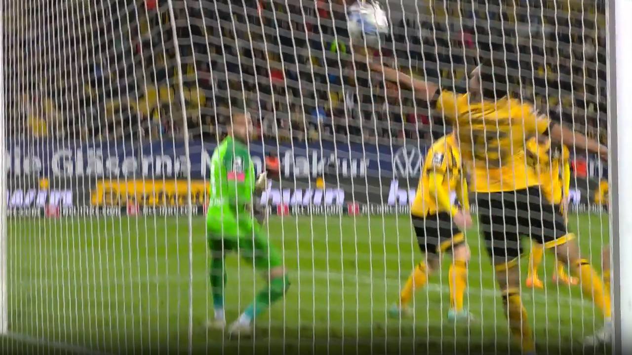 Irre Torwart-Parade - aber als Feldspieler gibt's natürlich Rot! | 3. Liga