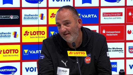 Trotz des Punktgewinns gegen Frankfurt rutscht Heidenheim auf den letzten Tabellenplatz. Trainer Frank Schmidt kann dieser Konstellation auch etwas Positives abgewinnen.